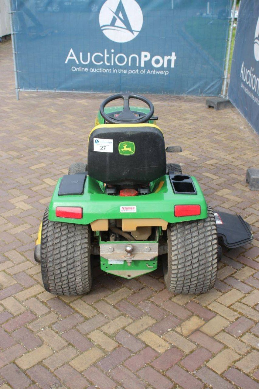 John Deere GX355 Diesel-Aufsitzmäher