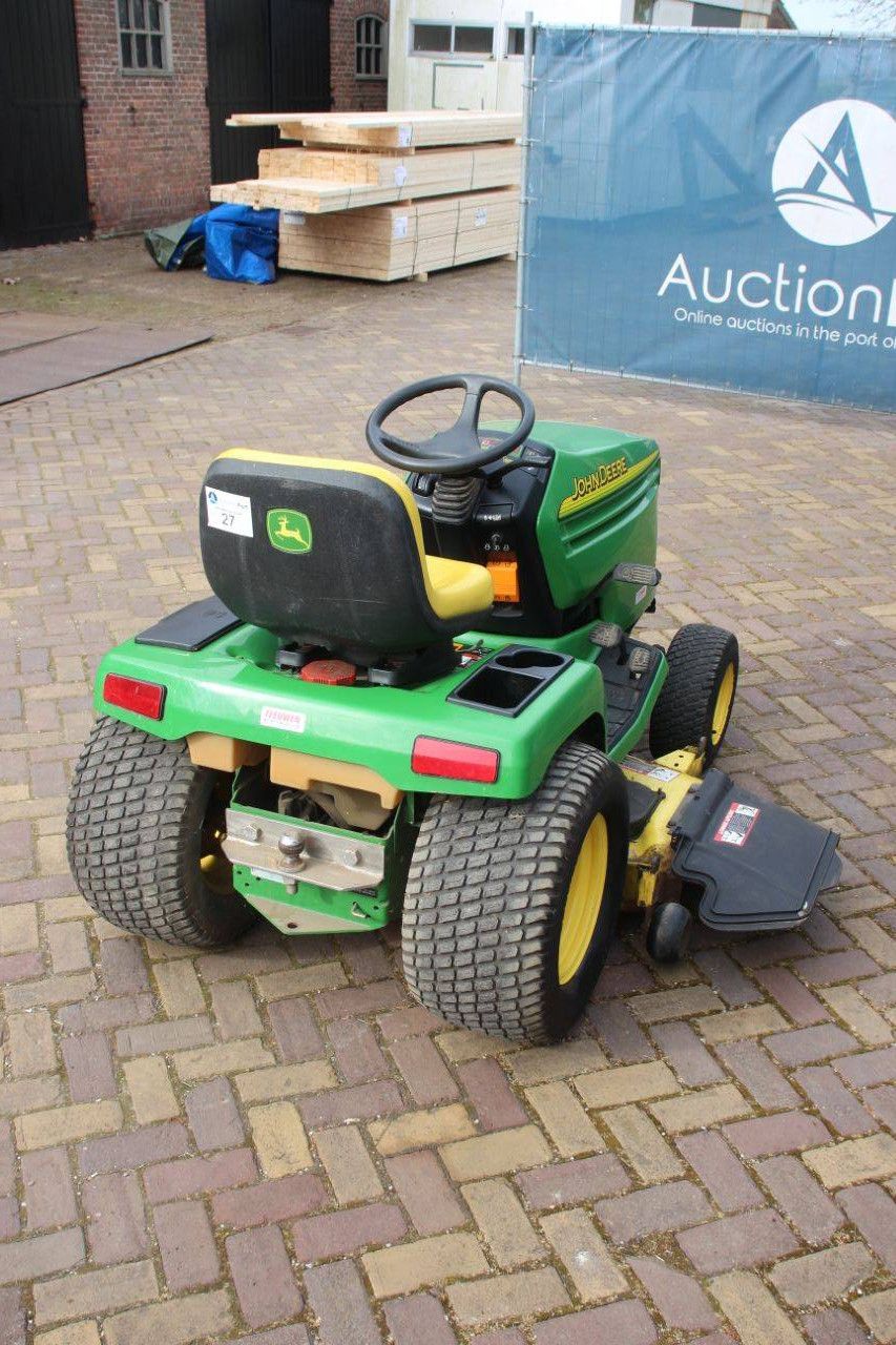 John Deere GX355 Diesel-Aufsitzmäher