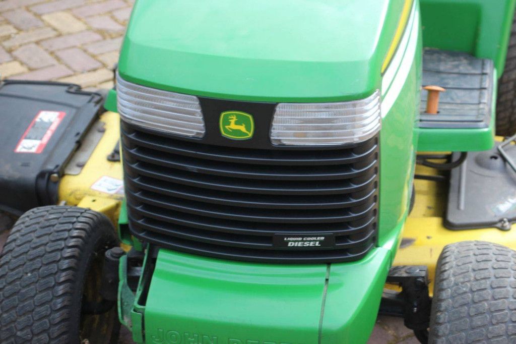 John Deere GX355 Diesel-Aufsitzmäher
