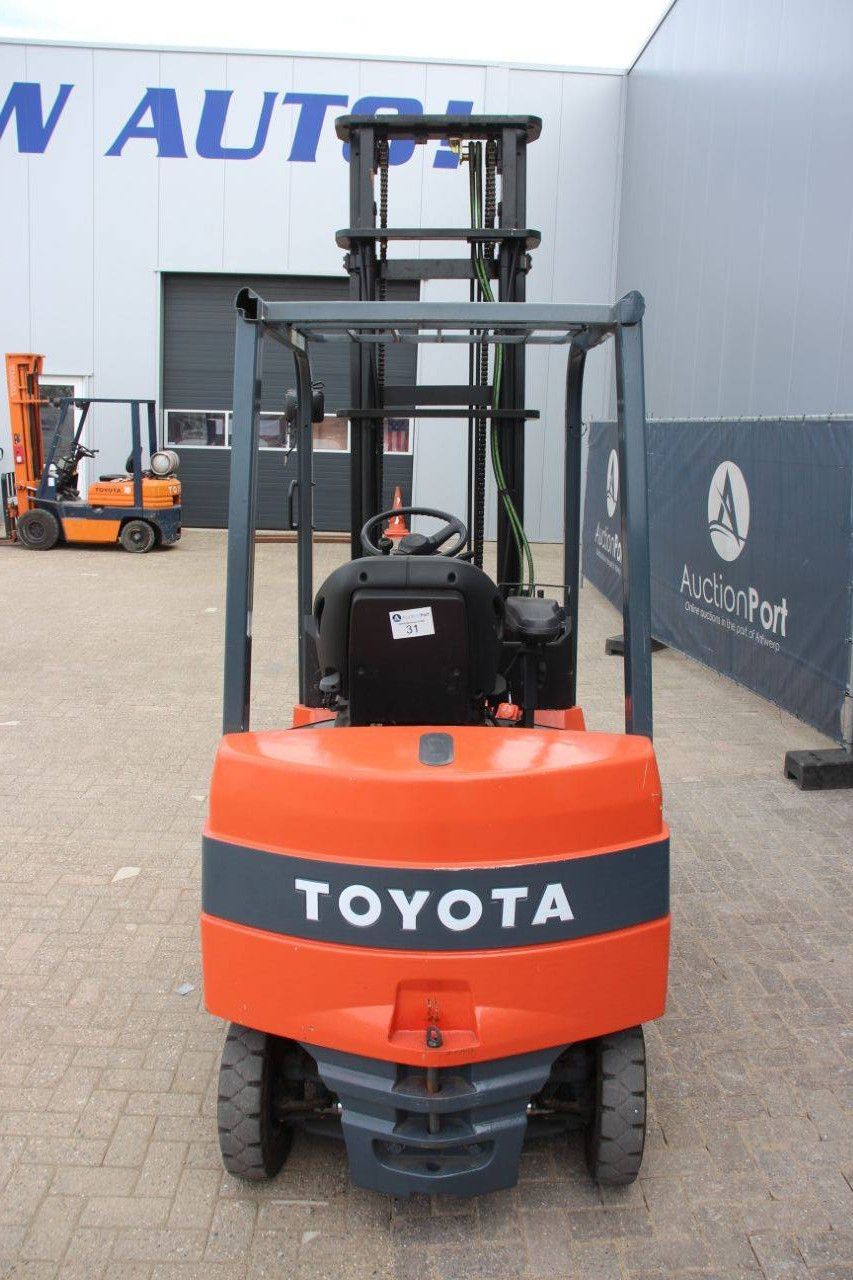 Toyota 7FBMF20 Electric Forklift 2000kg 5m 2004