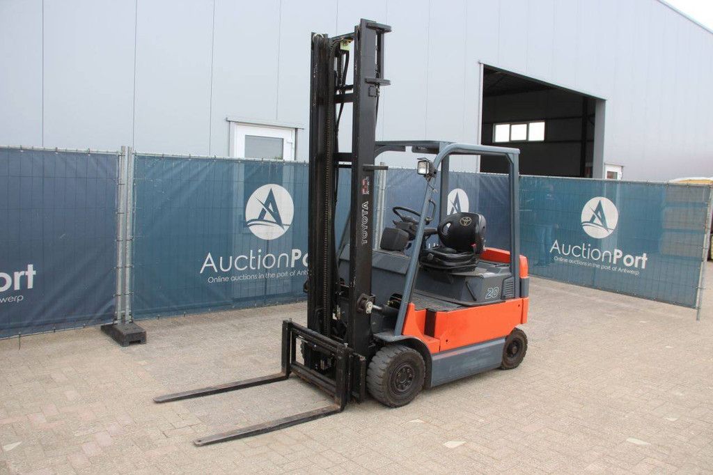 Toyota 7FBMF20 Electric Forklift 2000kg 5m 2004