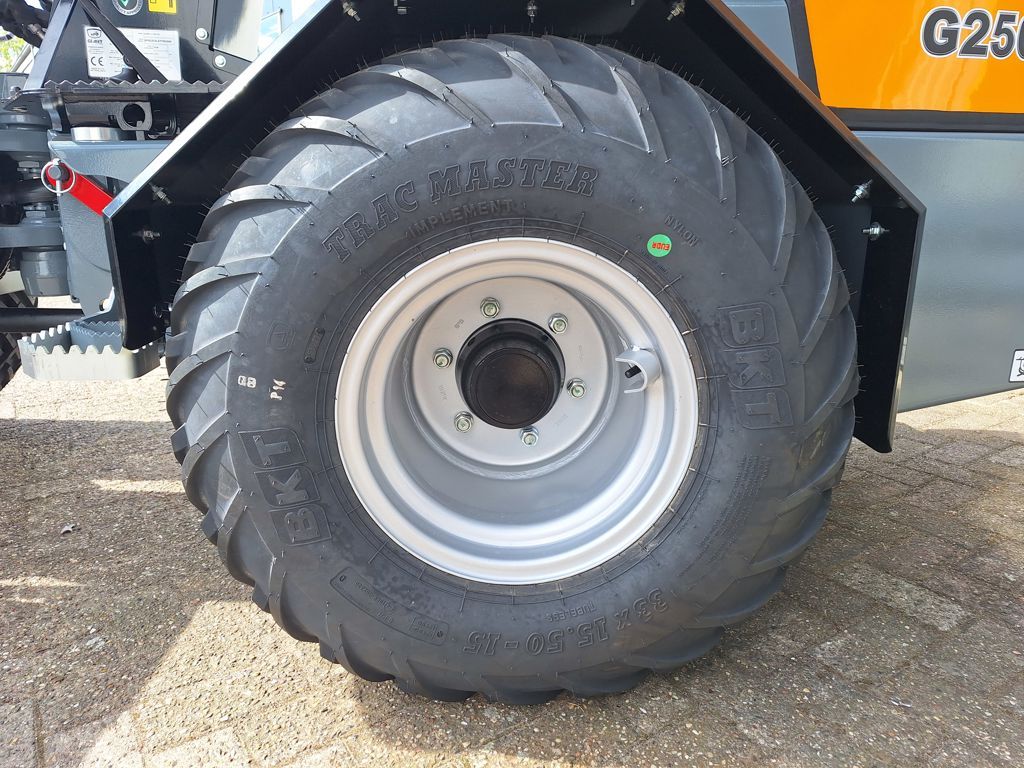 Giant G2500 X-TRA HD