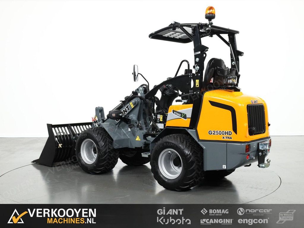 2026 Giant G2500 X-tra HD VK10815