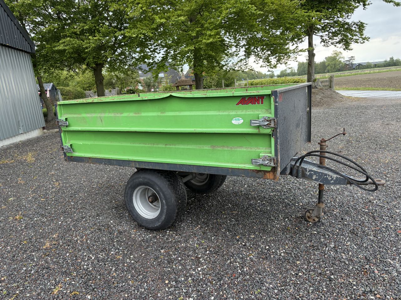 Avant mini kipper 1200kg lvm