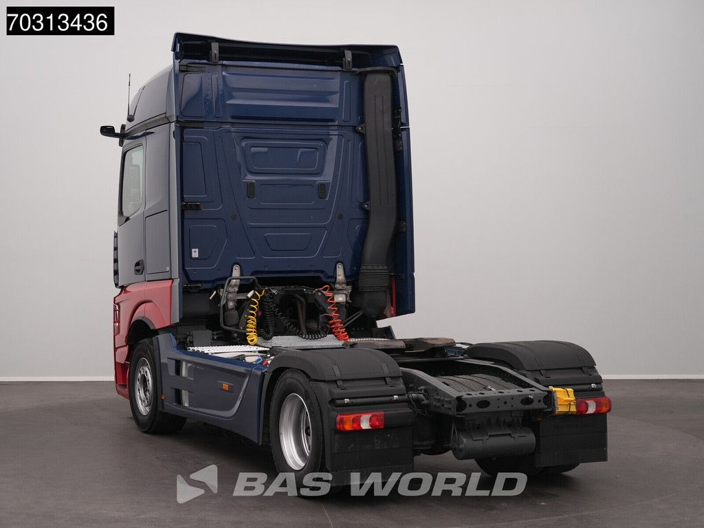 Mercedes Actros 1846 4X2 Bigspace Retarder Mirrorcam Navi