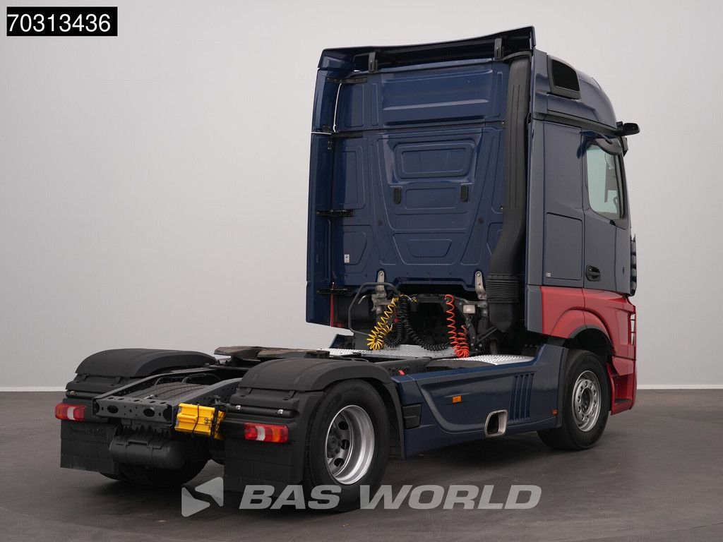 Mercedes Actros 1846 4X2 Bigspace Retarder Mirrorcam Navi