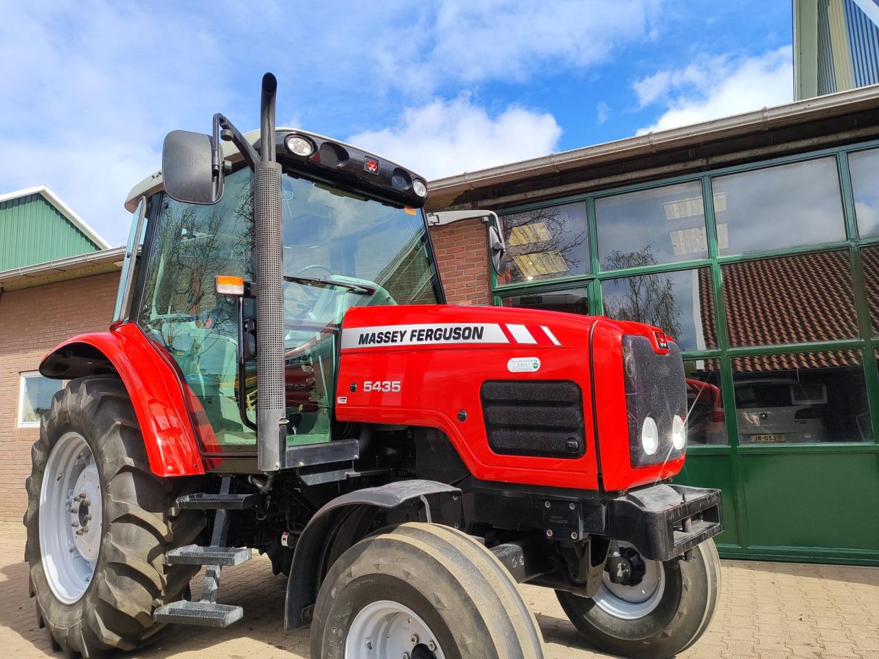 Massey Ferguson 5435 SpeedShift