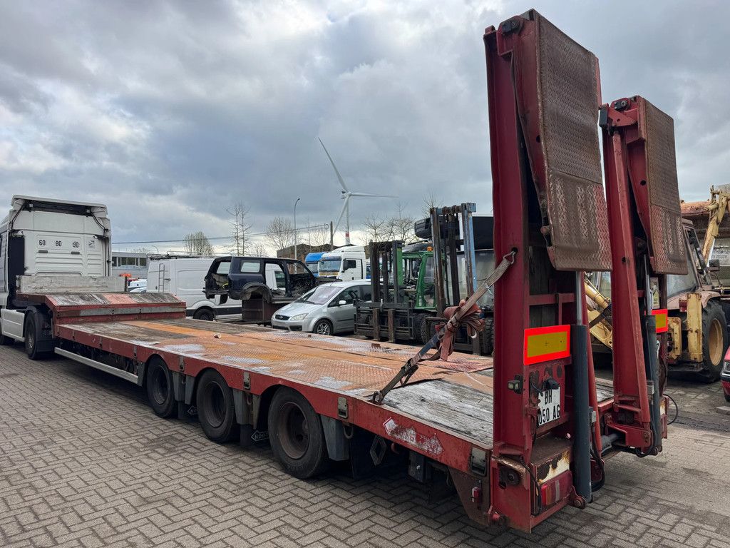 Nooteboom **DOUBLE RAMPS-STEERING AXXLE**