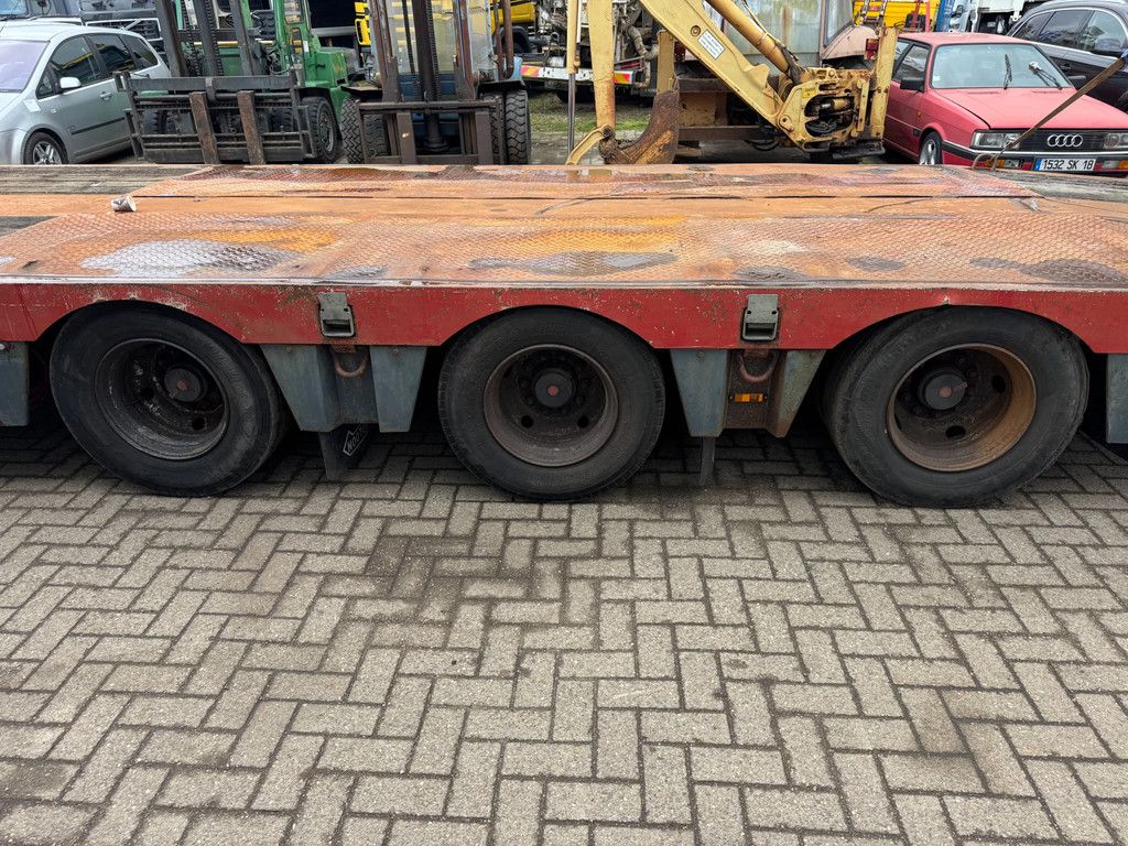 Nooteboom **DOUBLE RAMPS-STEERING AXXLE**