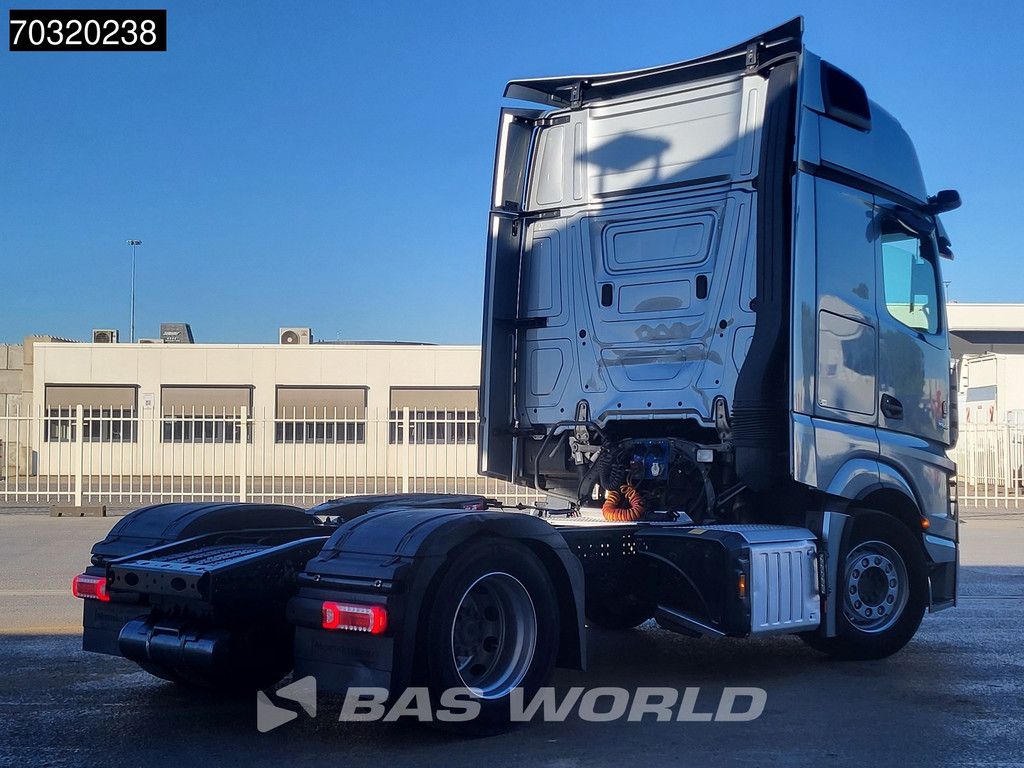 Mercedes Actros 1945 4X2 GigaSpace Xenon Standklima ACC Navi