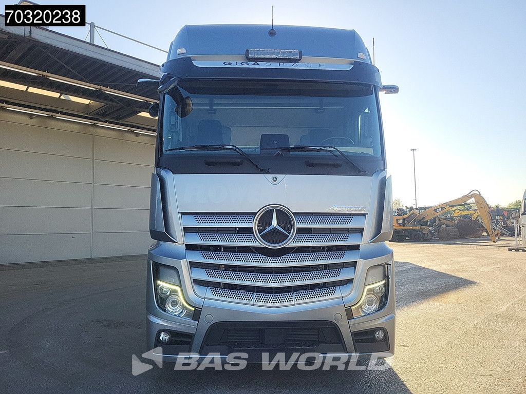 Mercedes Actros 1945 4X2 GigaSpace Xenon Standklima ACC Navi