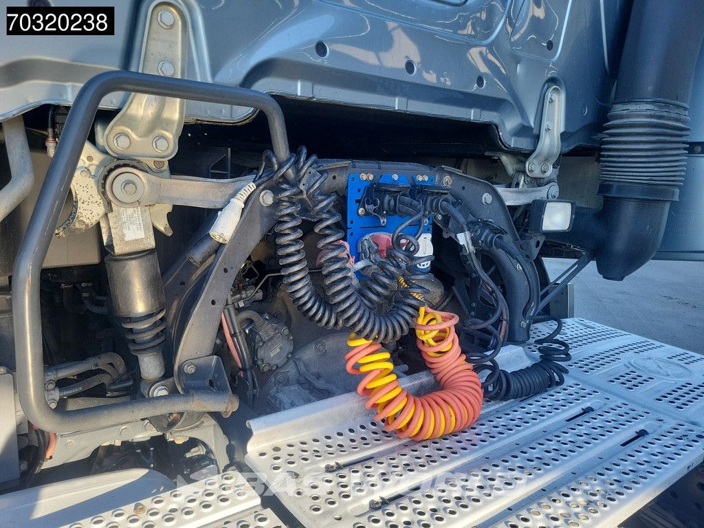 Mercedes Actros 1945 4X2 GigaSpace Xenon Standklima ACC Navi