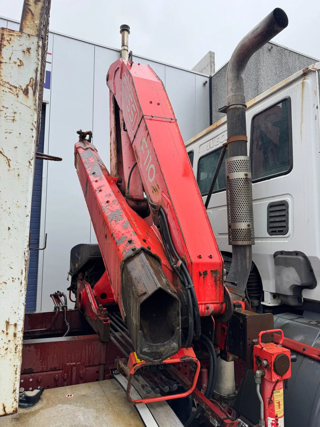 Iveco Eurotech **190E27-TIPPER + FASSI F110A.21**