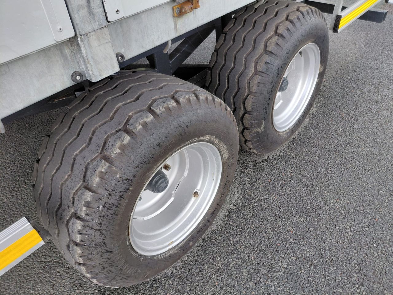 Landbouw aanhanger zeer nette aanhanger
