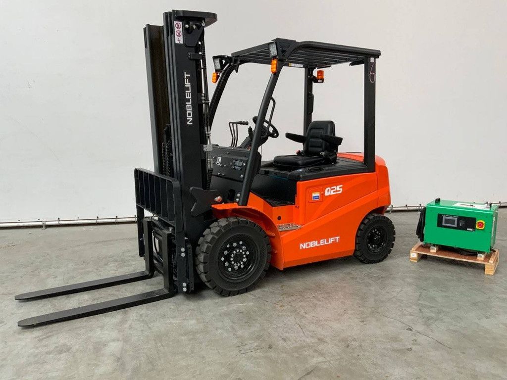 Heftruck Noblelift Q25 Elektrisch 2500kg 4.8m 2023