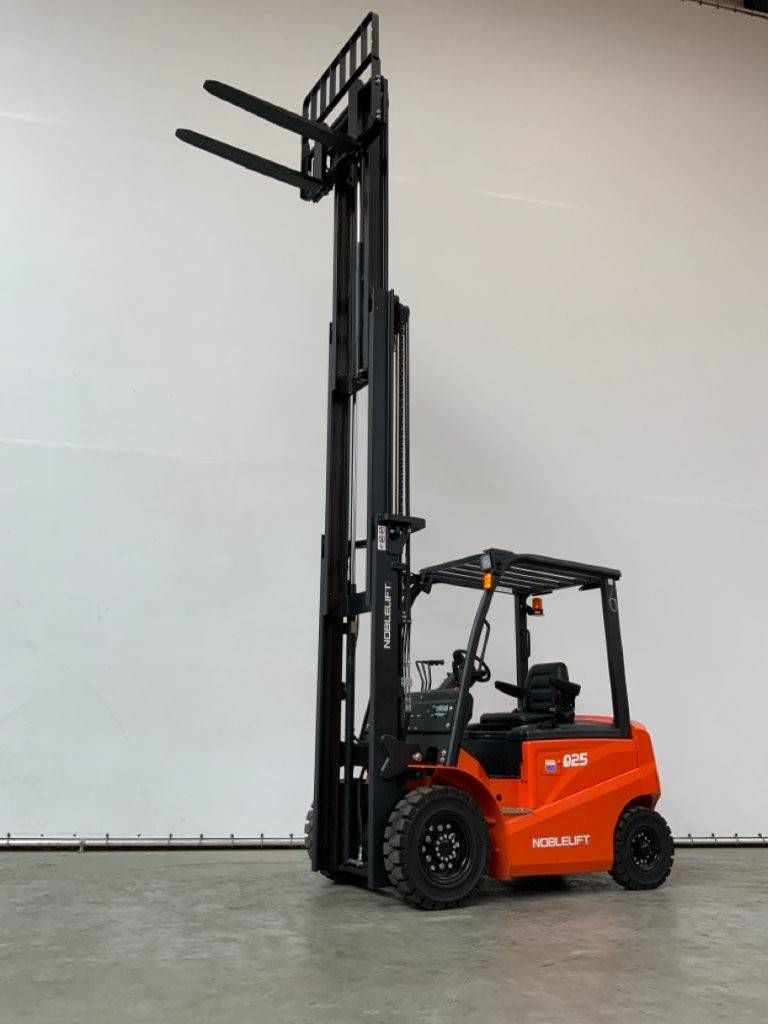 Heftruck Noblelift Q25 Elektrisch 2500kg 4.8m 2023