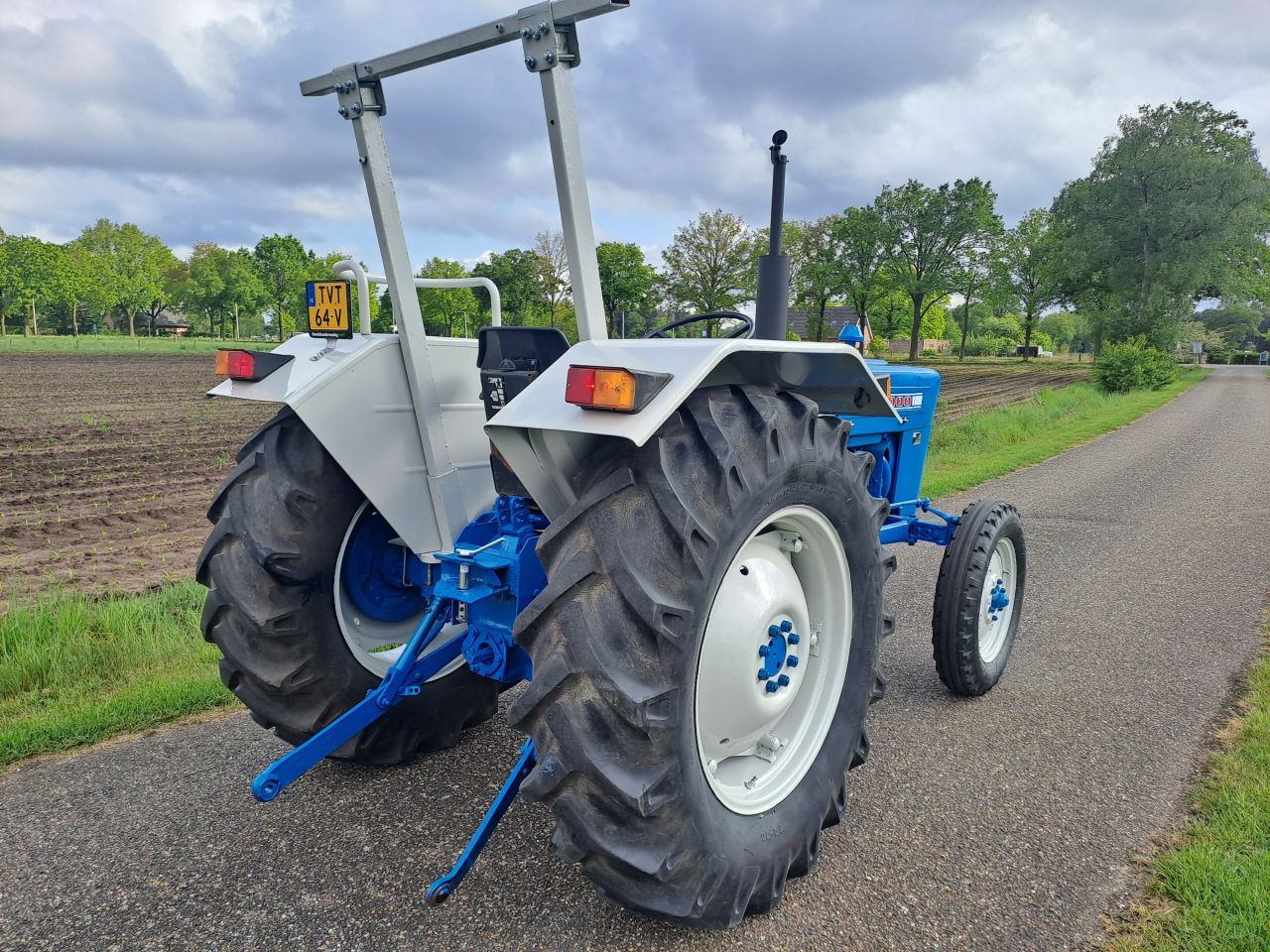 Ford 3000 / refurbished / Inruil & transport mogelijk