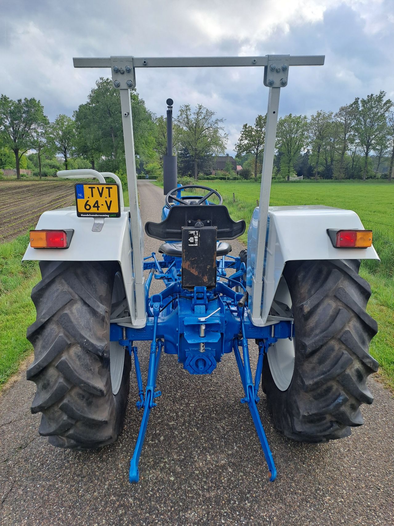 Ford 3000 / refurbished / Inruil & transport mogelijk