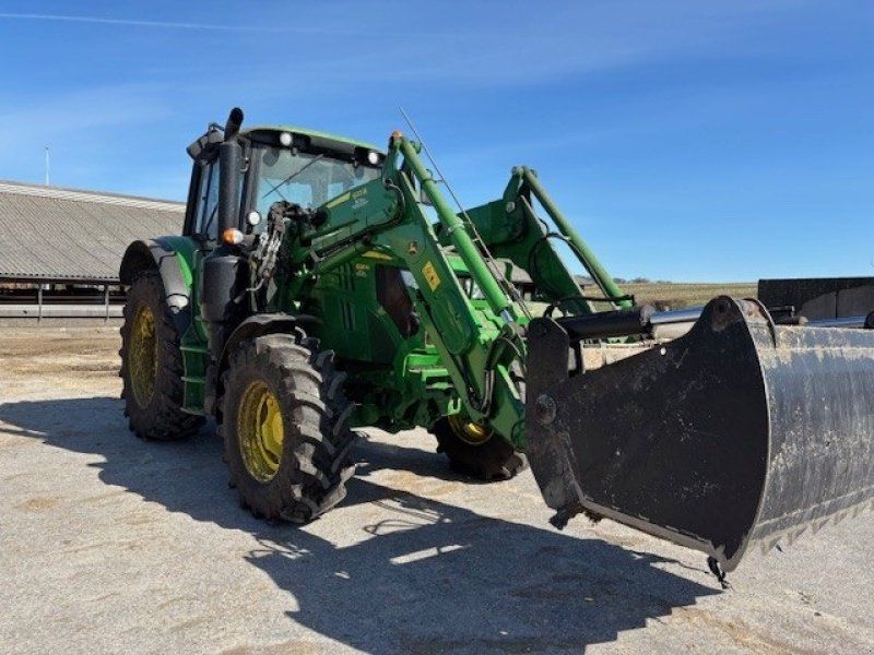 John Deere 6120M