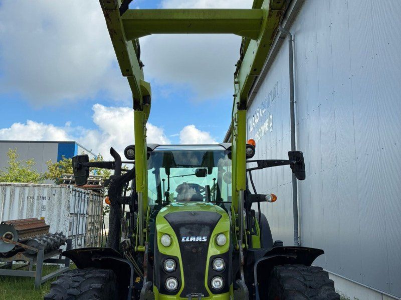 Claas Arion 440 CIS