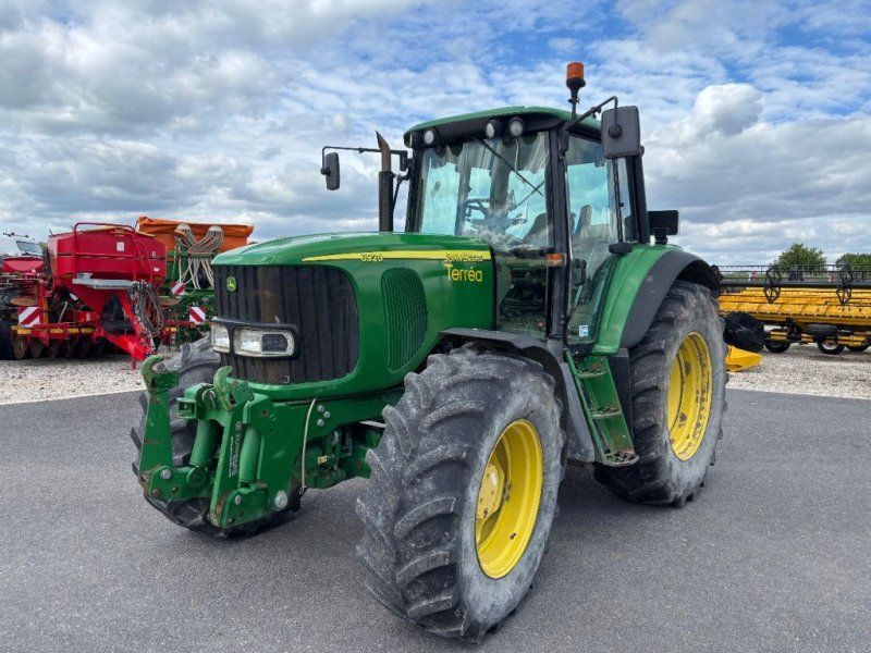 John Deere 6920