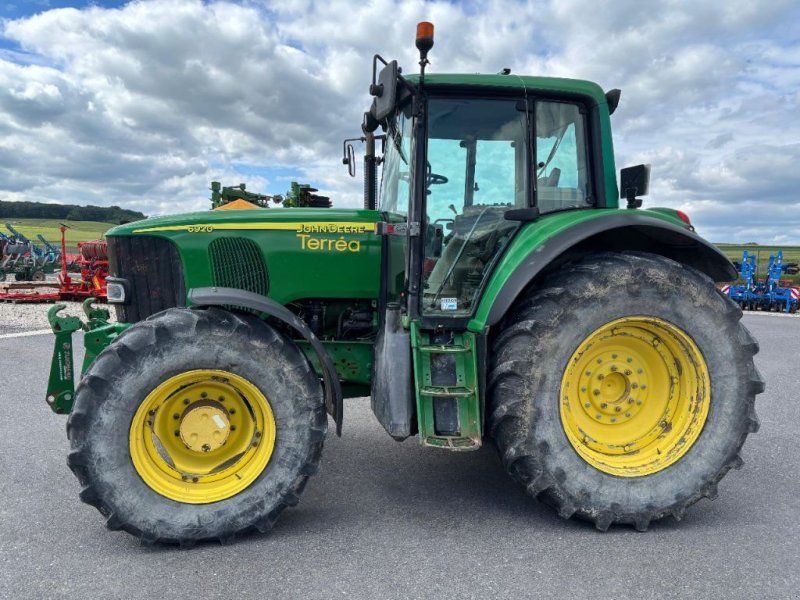 John Deere 6920