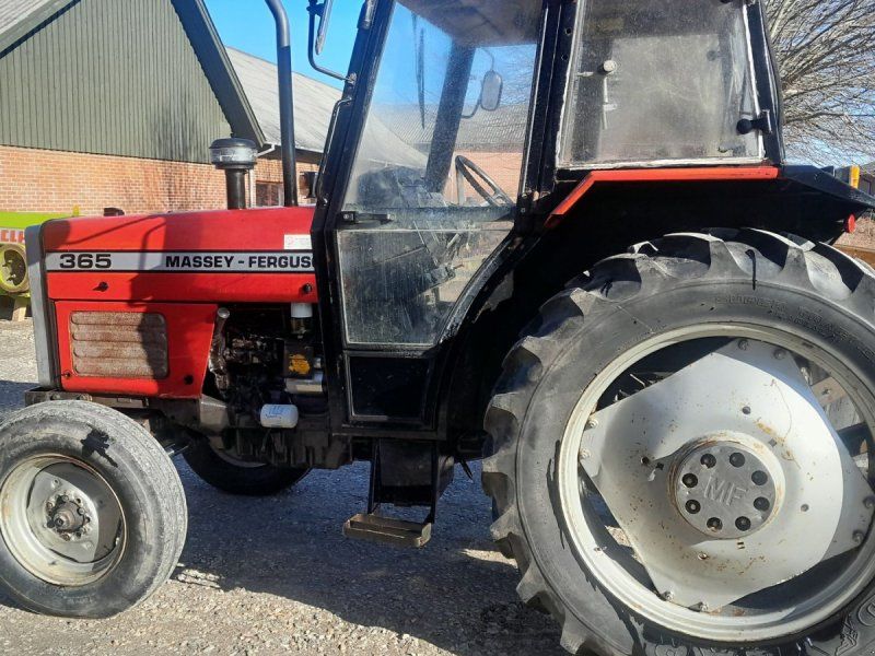 Massey Ferguson 365