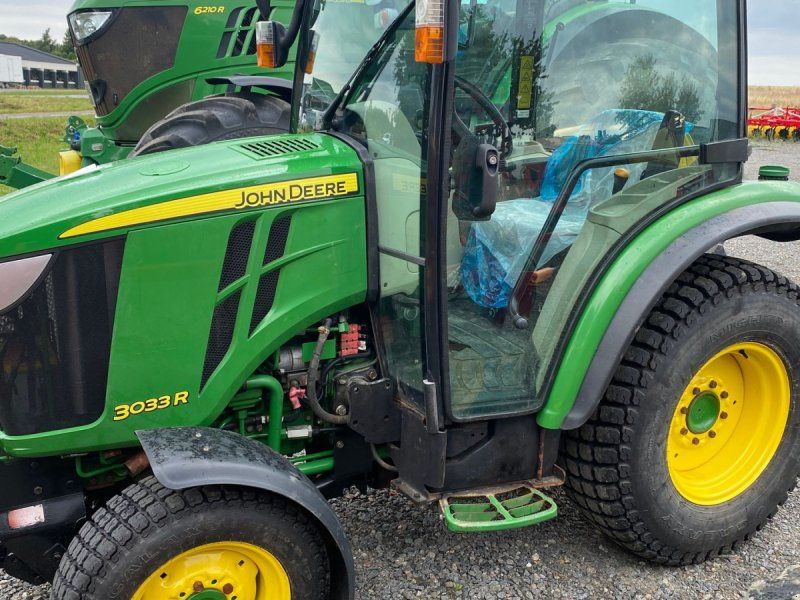 John Deere 3033 R