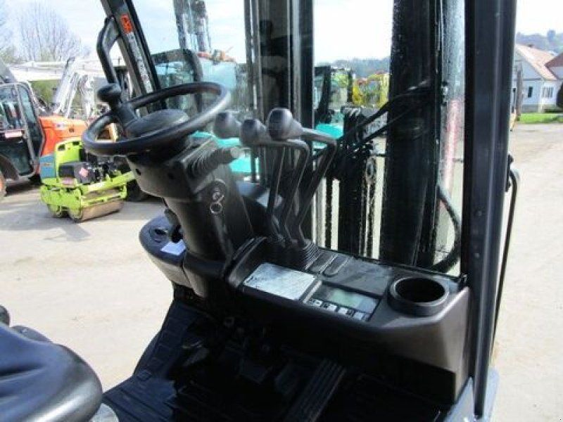 Toyota 42-8FDF18 1,8 Ton. Tripl-FH 5m + Seitensc