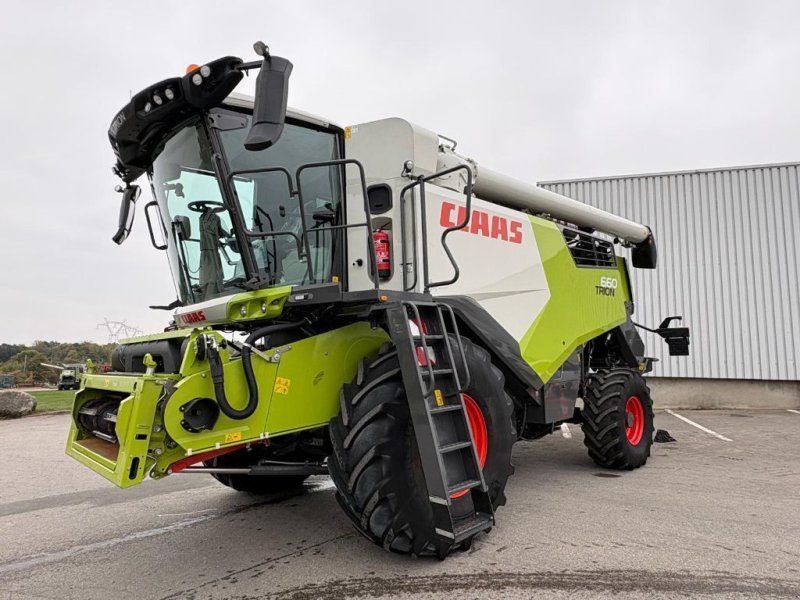 Claas TRION 660