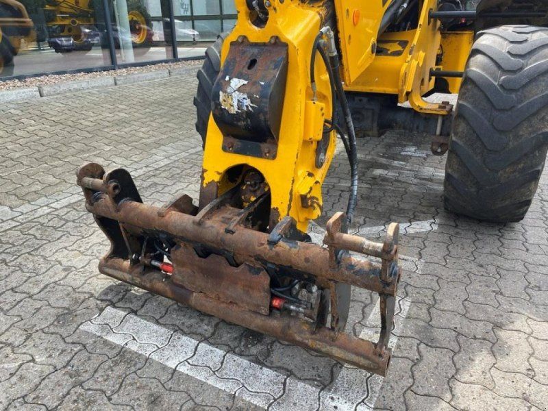 JCB TM 220 40 KM/H