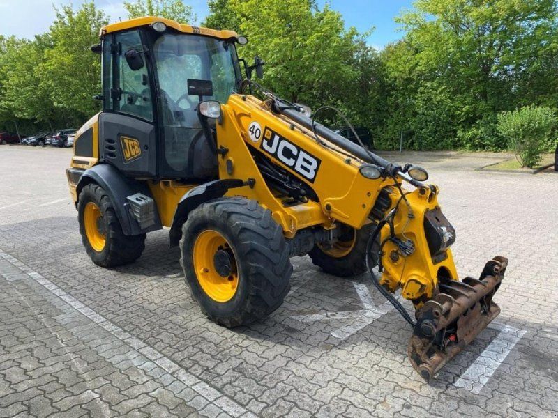 JCB TM 220 40 KM/H