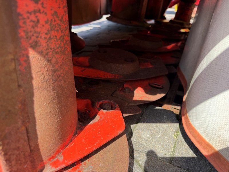 Kuhn GMD 702 F