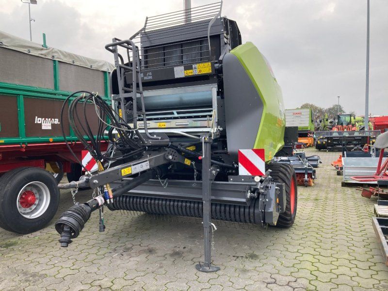 Claas Variant 585 RC PRO
