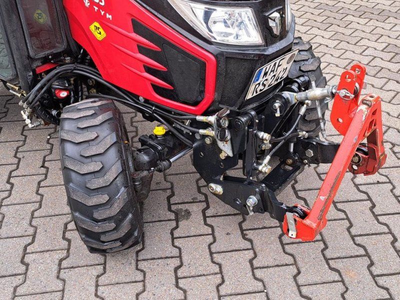 TYM T255