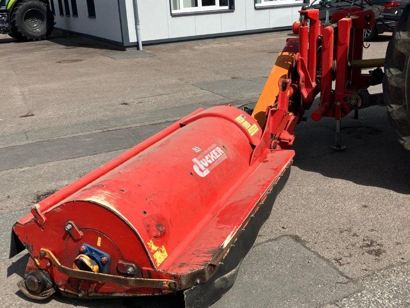 Dücker USM 18