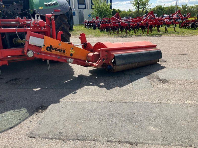 Dücker USM 18