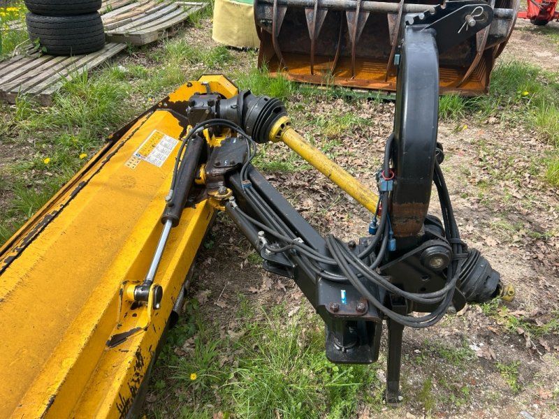 Orsi Farmer 259