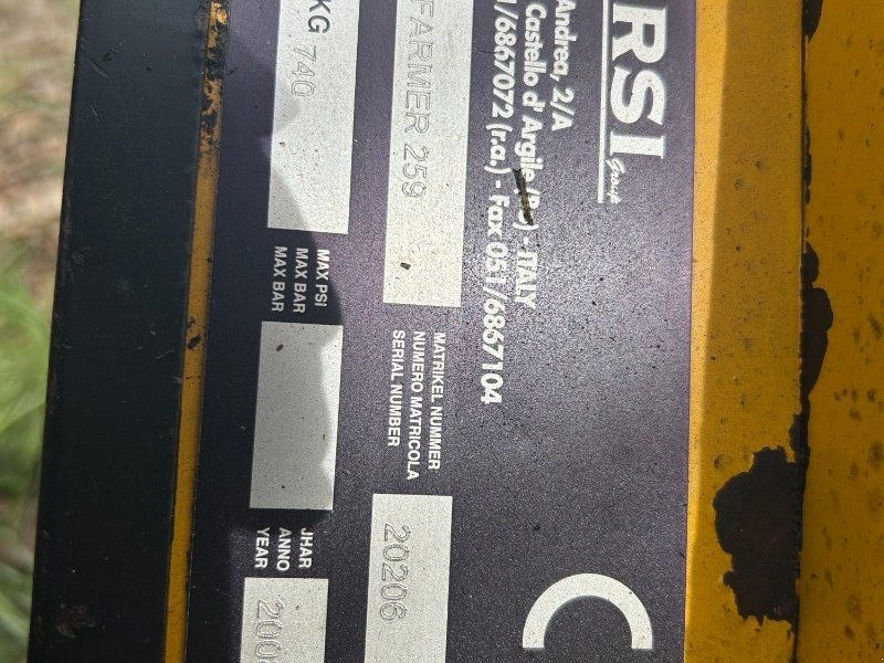 Orsi Farmer 259