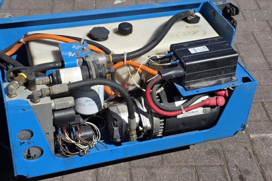 Genie GS1930 Electric, Working Height 7.8 m, 227kg Capac