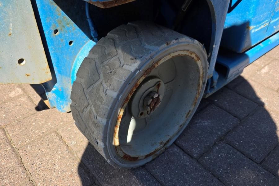 Genie GS1930 Electric, Working Height 7.8 m, 227kg Capac