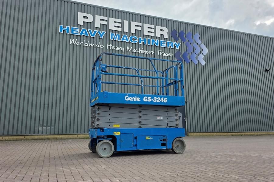 Genie GS3246 Electric, Working Height 11.75 m, 318kg Cap