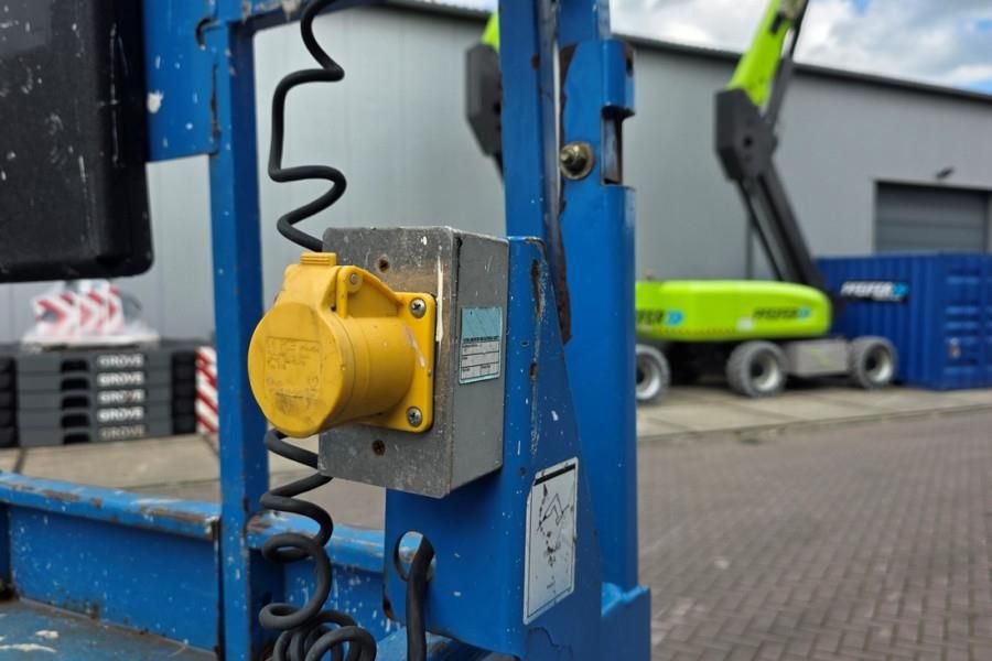 Genie GS3246 Electric, Working Height 11.75 m, 318kg Cap