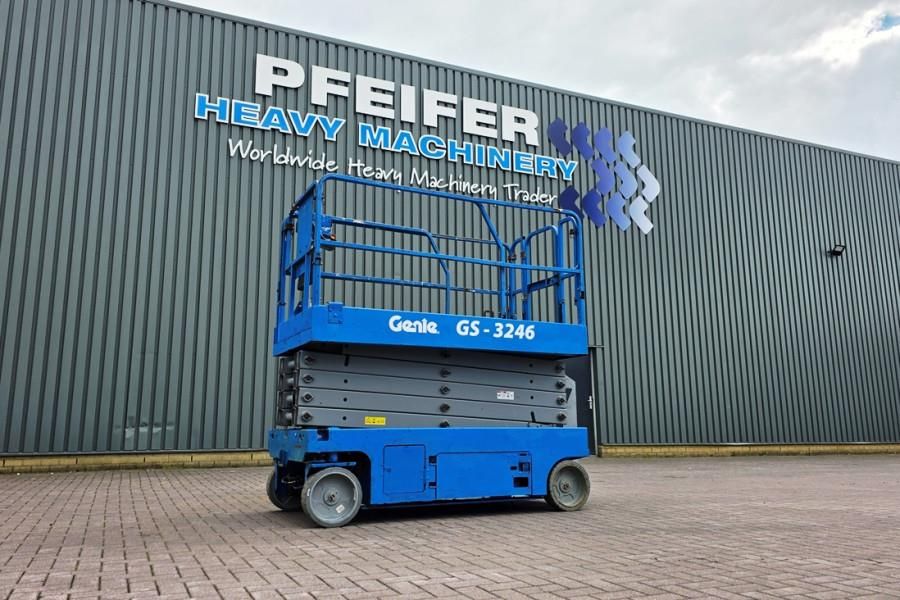 Genie GS3246 Electric, Working Height 11.75 m, 318kg Cap