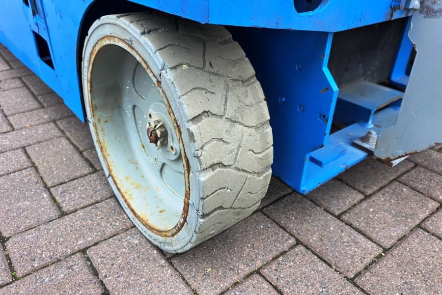 Genie GS3246 Electric, Working Height 11.75 m, 318kg Cap