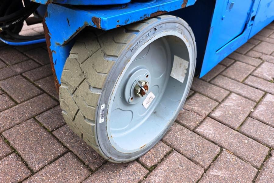 Genie GS3246 Electric, Working Height 11.75 m, 318kg Cap