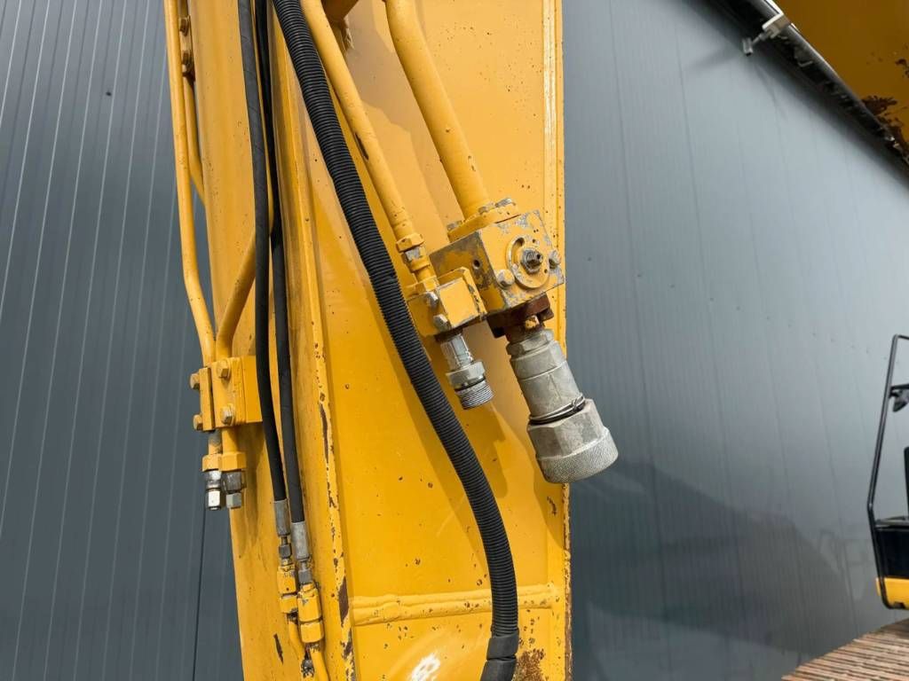 CAT 320E L