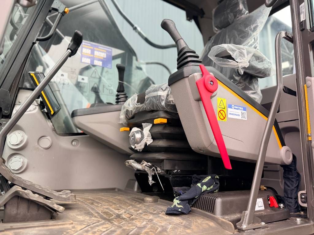 Volvo EC210