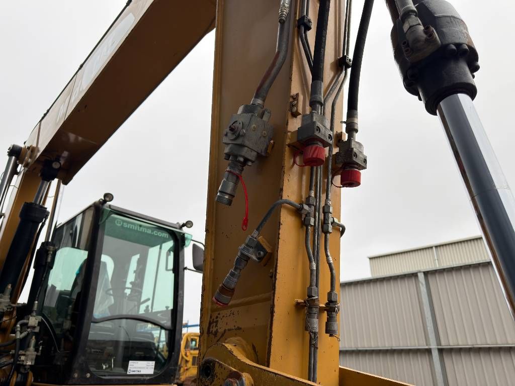 CAT M316D