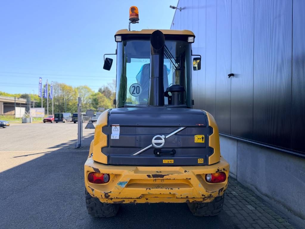 Volvo L30G